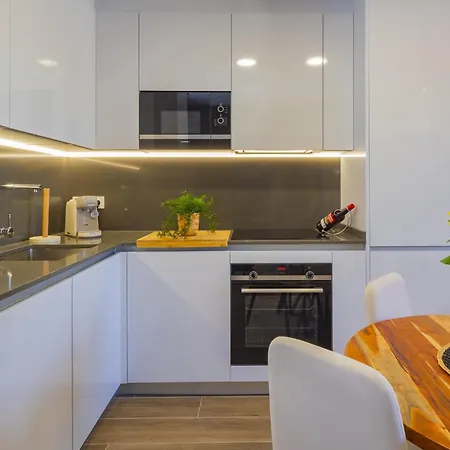Apartment Cubo's Urban Sky Deluxe 14